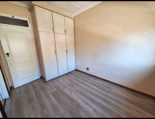 3 BEDROOM DUPLEX TO LET IN MORNINGSIDE